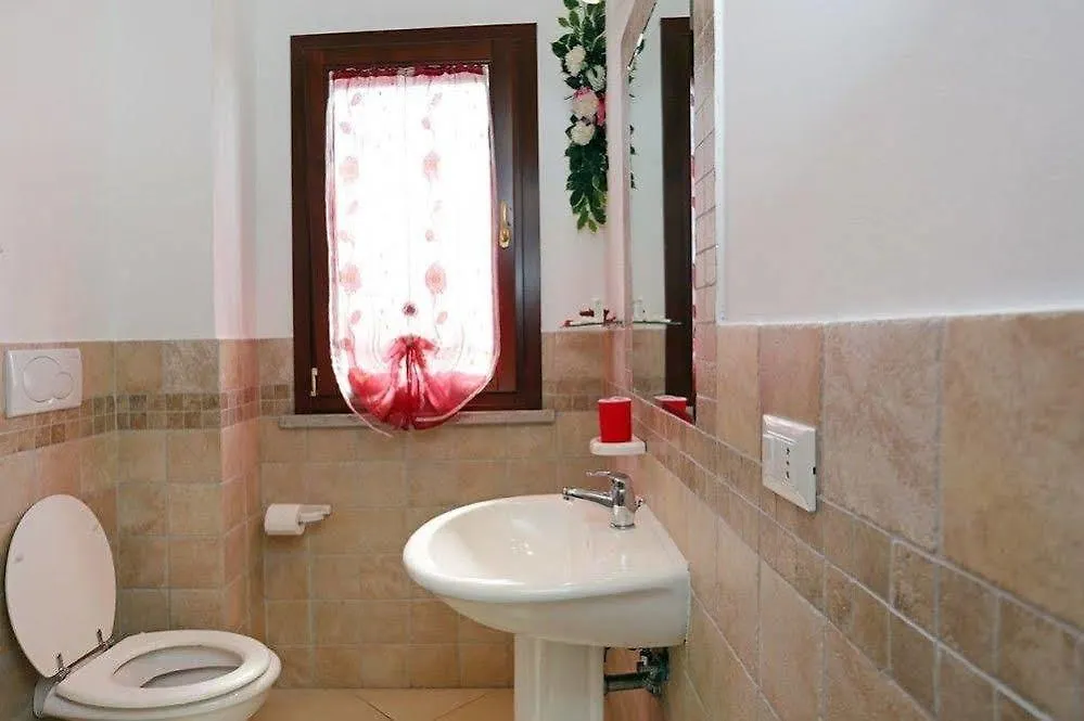 Fiumicino Inn Airport 2*,